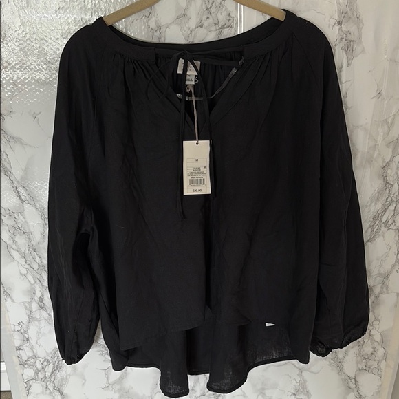 Black Relaxed 3/4 Sleeve Flowy Blouse - Picture 3 of 4